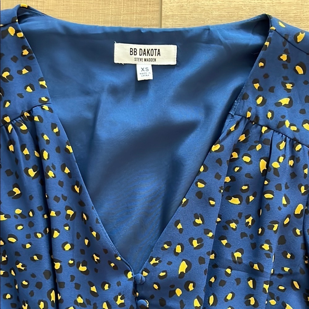 BB Dakota Blue and Gold Leopard Print Dress - Picture 2 of 4